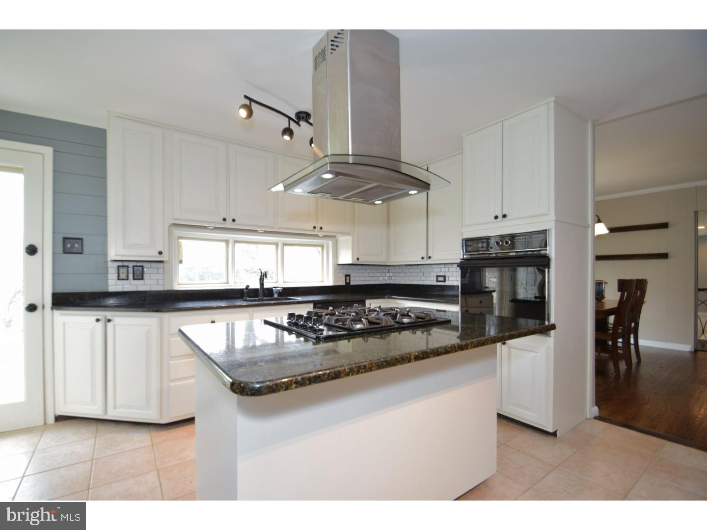759 Woodside Road Jenkintown, PA 19046 - Photo 11 of 25