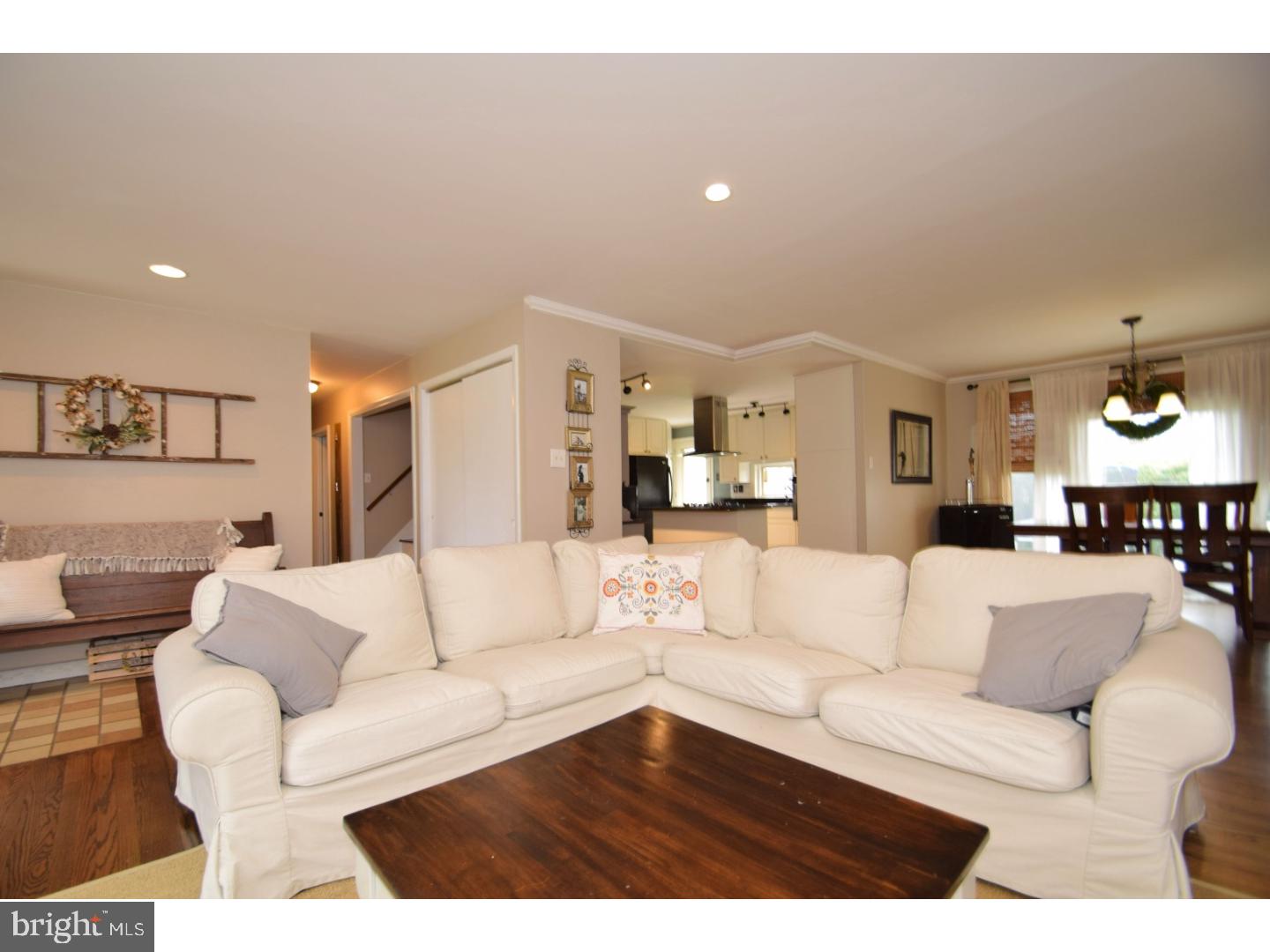 759 Woodside Road Jenkintown, PA 19046 - Photo 5 of 25