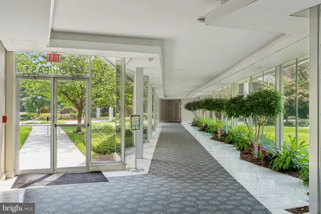 $279,900 | 4201 Cathedral Avenue Northwest, Unit 808E, Washington, DC 20016