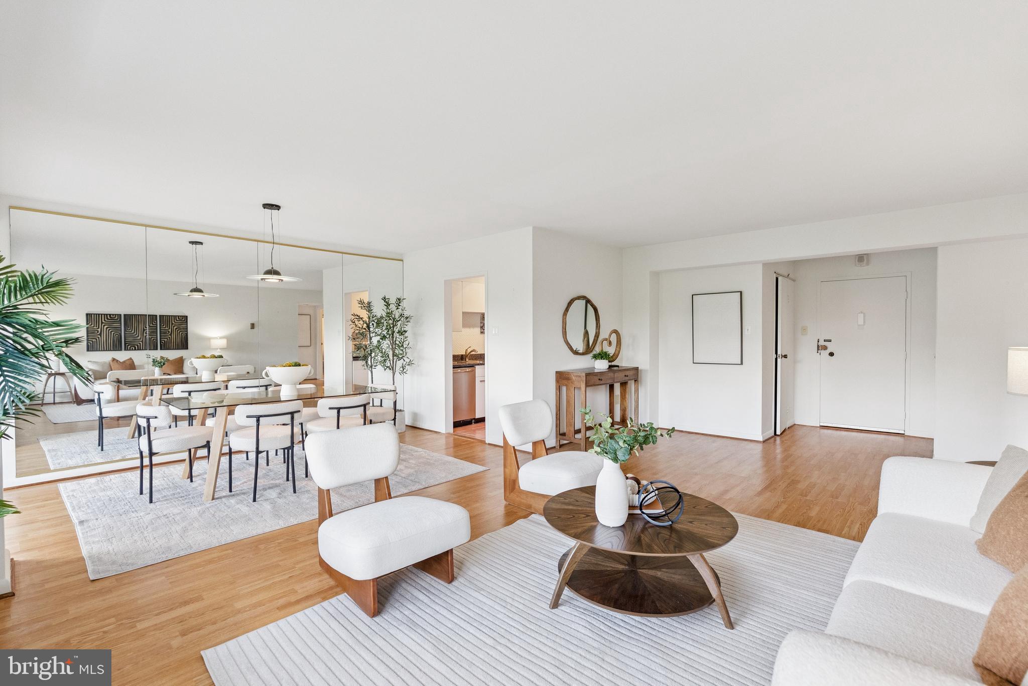 4201 Cathedral Avenue Northwest, Unit 808E Washington, DC 20016 - Photo 4 of 15