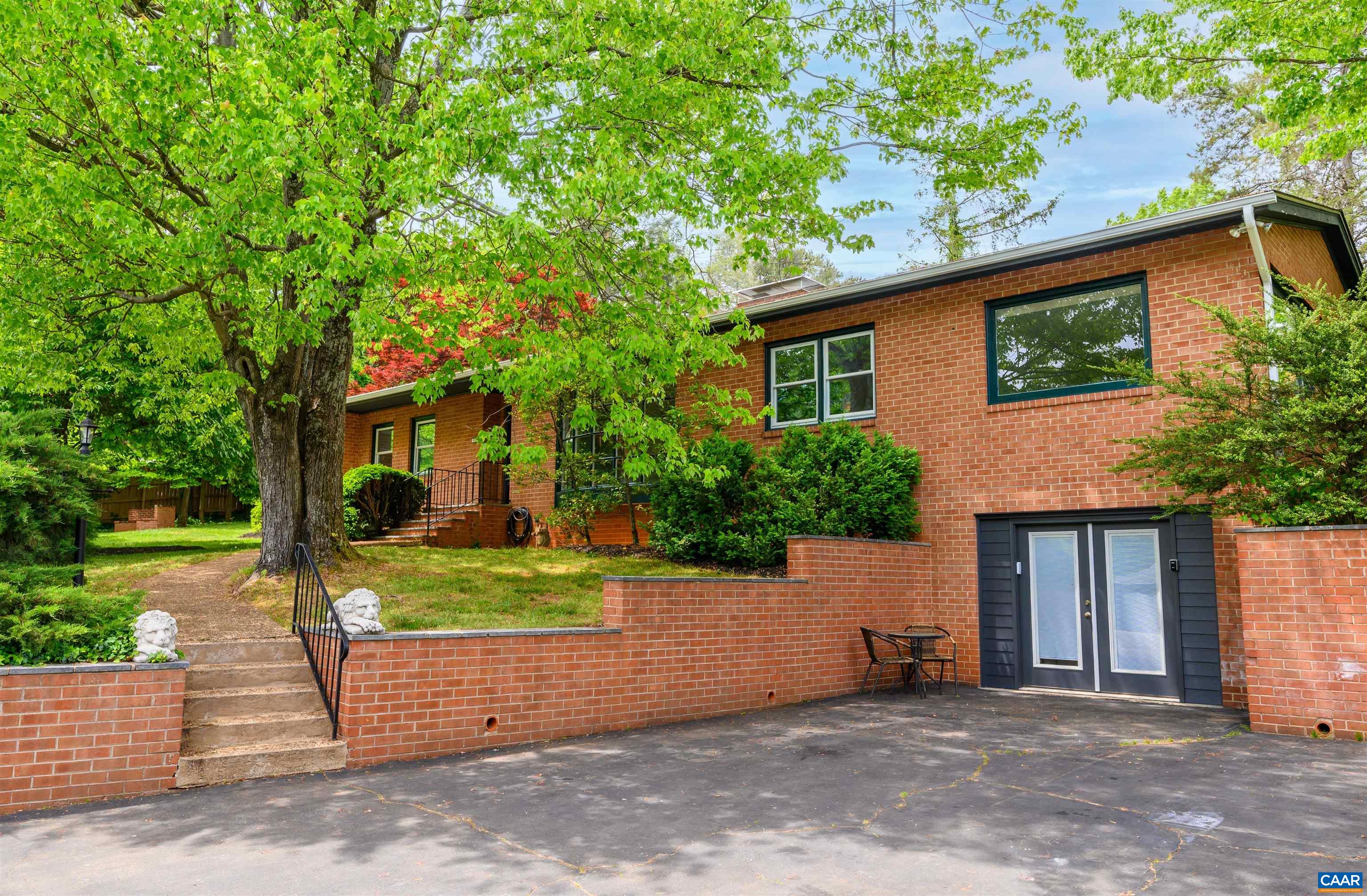 1805 Meadowbrook Heights Road Charlottesville, VA 22901 - Photo 8 of 48 Gallery Image 8