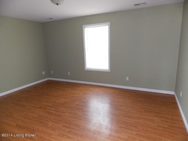 8044 Perryville Road Springfield, KY 40069 - Photo 7 of 15 Bedroom 3