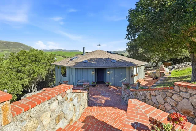 $1,775,000 | 31420 VÃa La Naranga, Carmel Valley, CA 93924