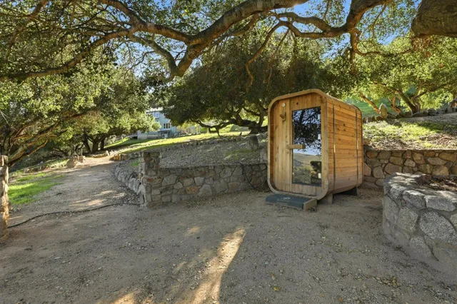 $1,775,000 | 31420 VÃa La Naranga, Carmel Valley, CA 93924