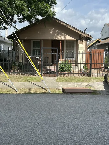 $1,750 | 1507 Bonner Street, Houston, TX 77007