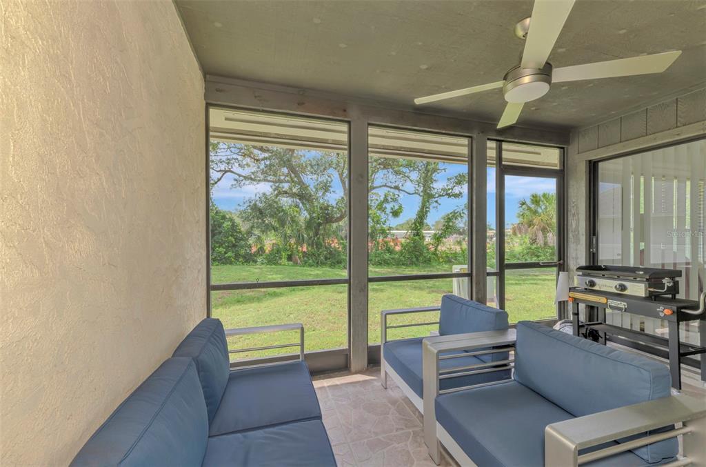 952 North Beneva Road, Unit V23 Sarasota, FL 34232 - Photo 41 of 46 Gallery Image 41