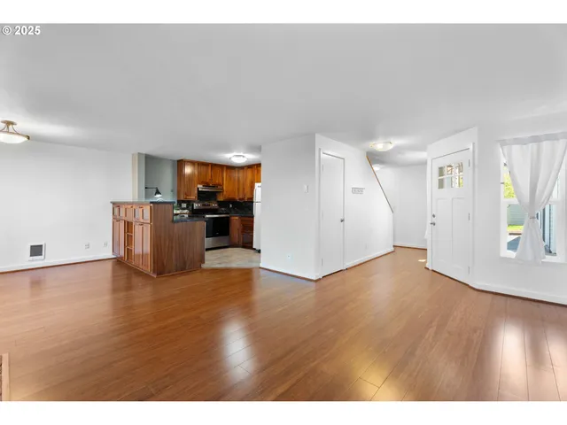 $332,000 | 7294 Southeast Thiessen Road, Milwaukie, OR 97267