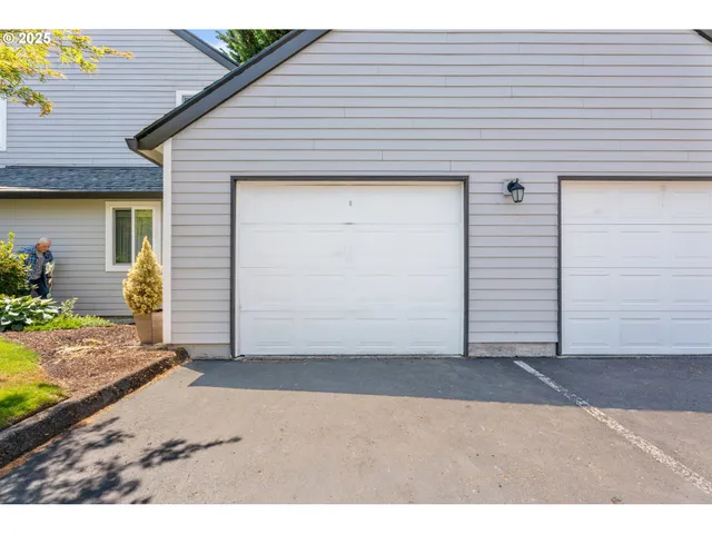 $332,000 | 7294 Southeast Thiessen Road, Milwaukie, OR 97267