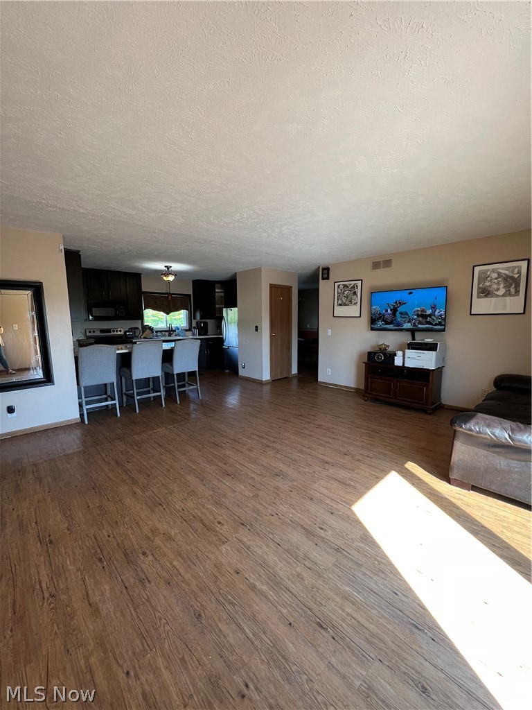 7465 Dewey Road Thompson, OH 44086 - Photo 9 of 23