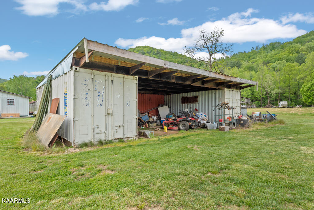 335 Half Moon Road Oliver Springs, TN 37840 - Photo 6 of 11 StnyFlt116 (58)