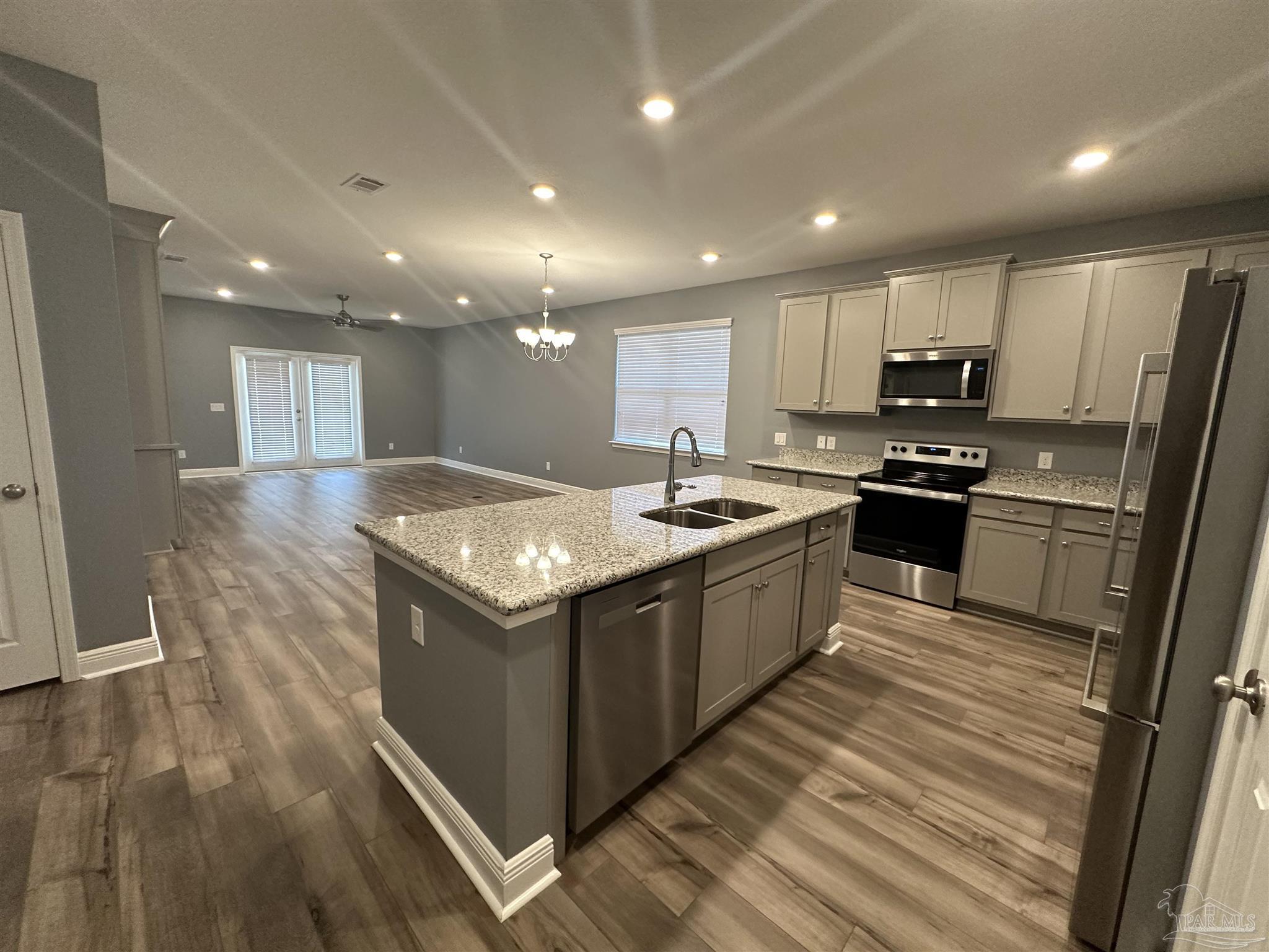 6221 Carson Drive Milton, FL 32570 - Photo 4 of 27