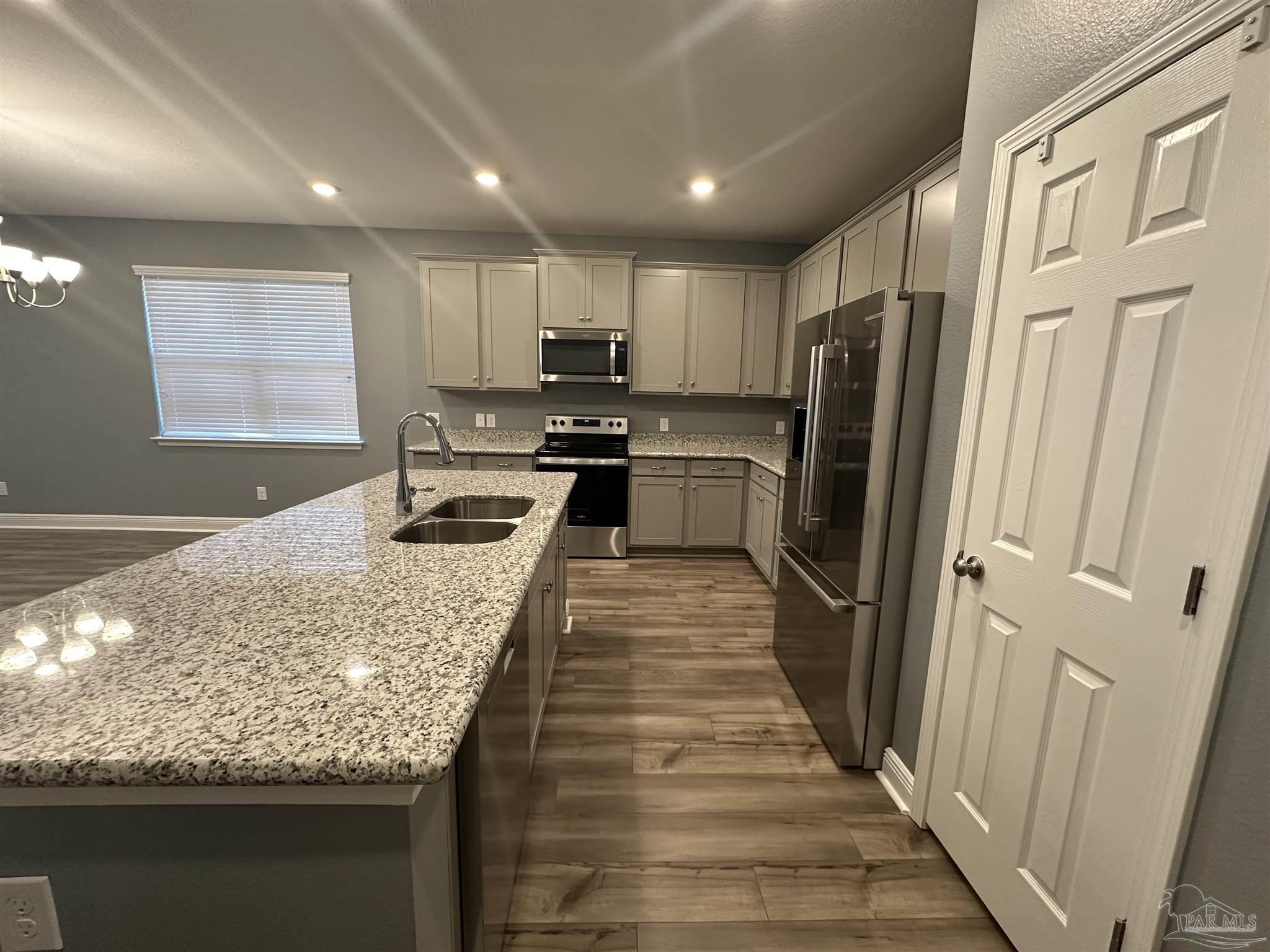 6221 Carson Drive Milton, FL 32570 - Photo 5 of 27