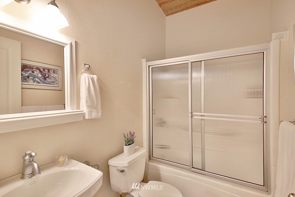 3763 Arcadia Road Greenbank, WA 98253 - Photo 17 of 25 Gallery Image 17
