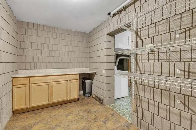 $1,800 | 1422 South River Road, New Berlin, WI 53151