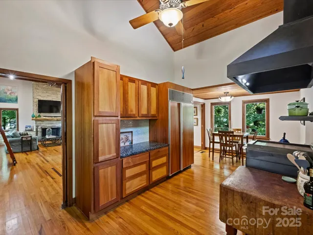 $1,495,000 | 5624 Glenkirk Road, Charlotte, NC 28209