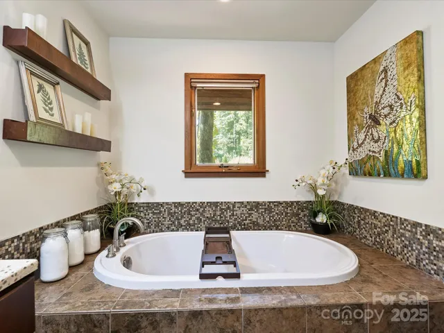 $1,495,000 | 5624 Glenkirk Road, Charlotte, NC 28209