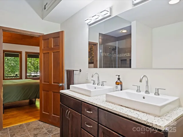 $1,495,000 | 5624 Glenkirk Road, Charlotte, NC 28209