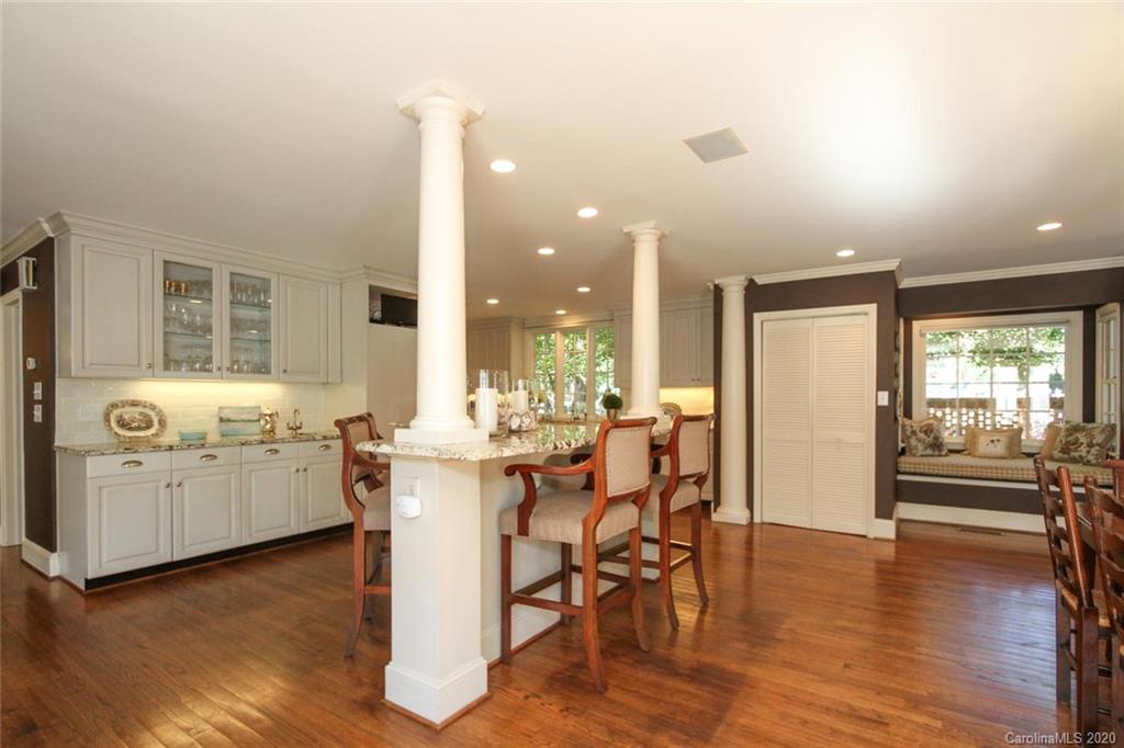 541 Cherokee Road Charlotte, NC 28207 - Photo 12 of 39 Gallery Image 12