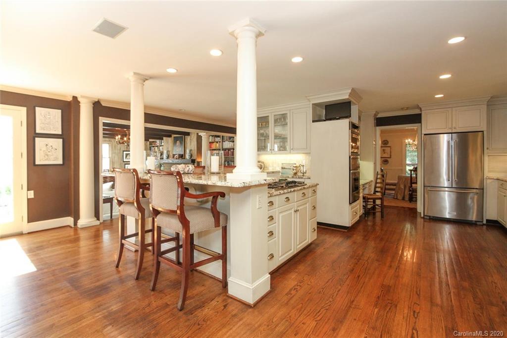 541 Cherokee Road Charlotte, NC 28207 - Photo 13 of 39 Gallery Image 13