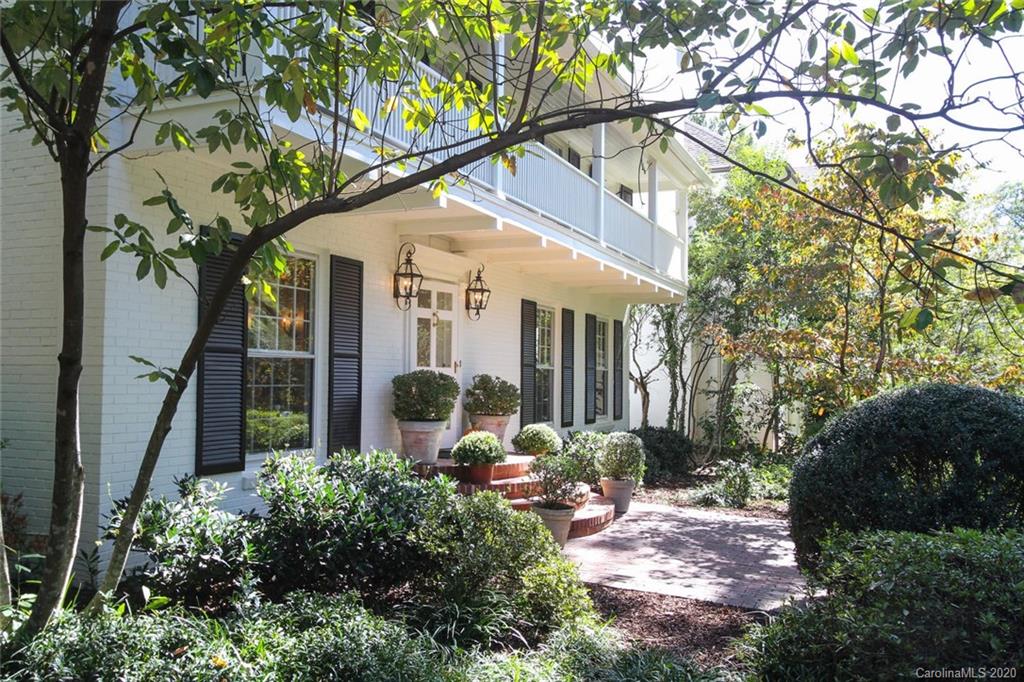 541 Cherokee Road Charlotte, NC 28207 - Photo 4 of 39 Gallery Image 4