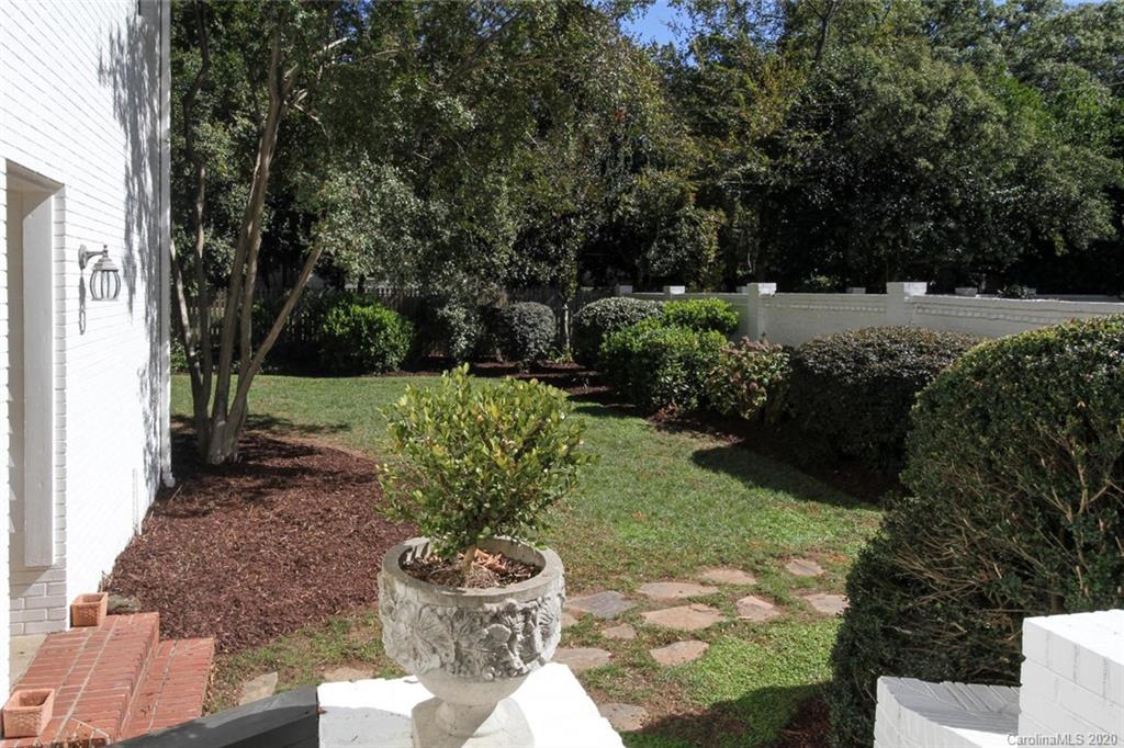 541 Cherokee Road Charlotte, NC 28207 - Photo 37 of 39 Gallery Image 37