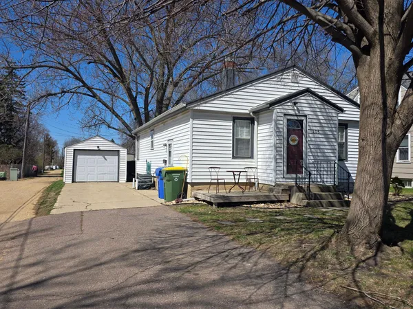 $153,900 | 106 8th Avenue Southwest, Pipestone, MN 56164