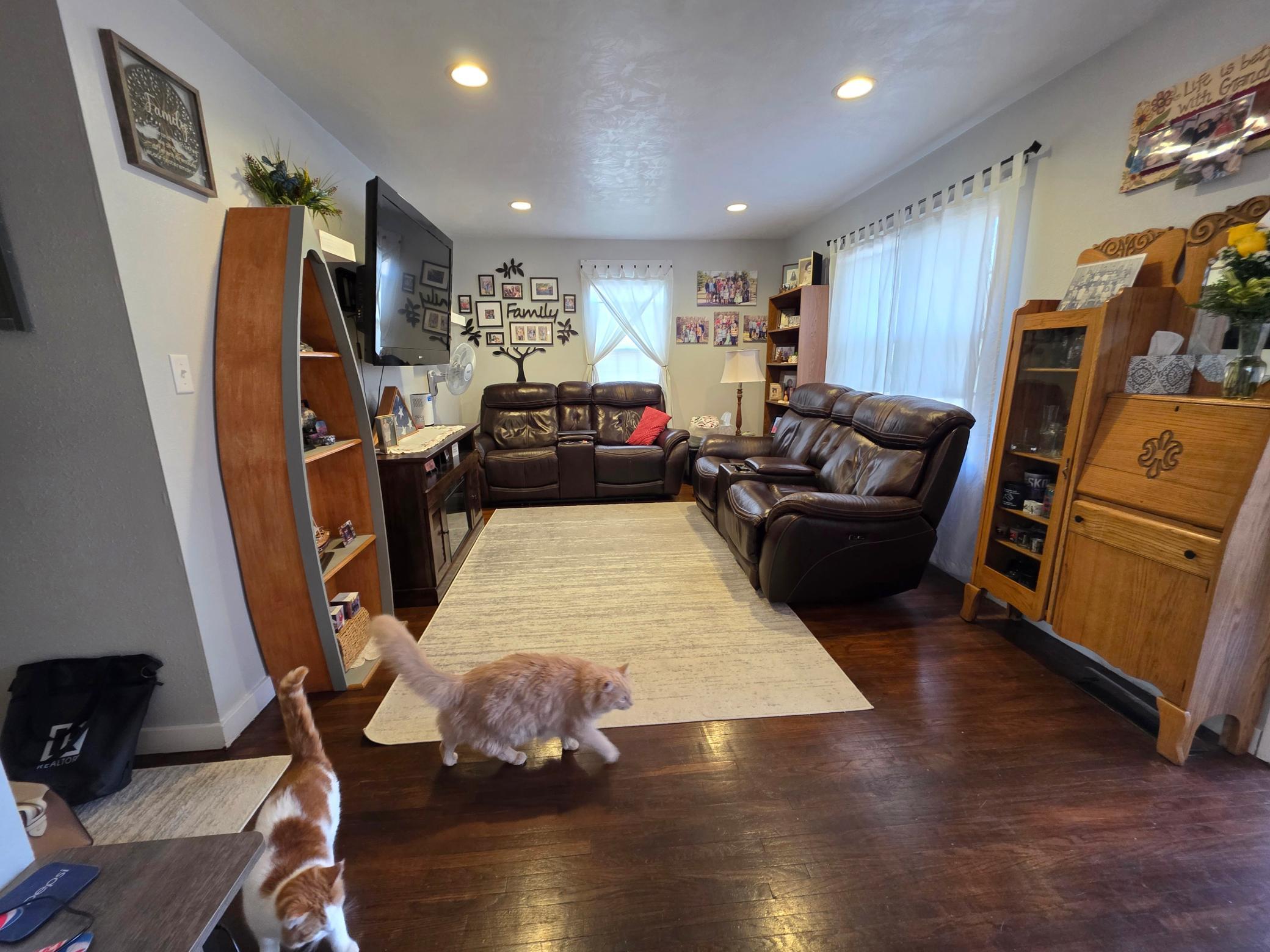 106 8th Avenue Southwest Pipestone, MN 56164 - Photo 3 of 33