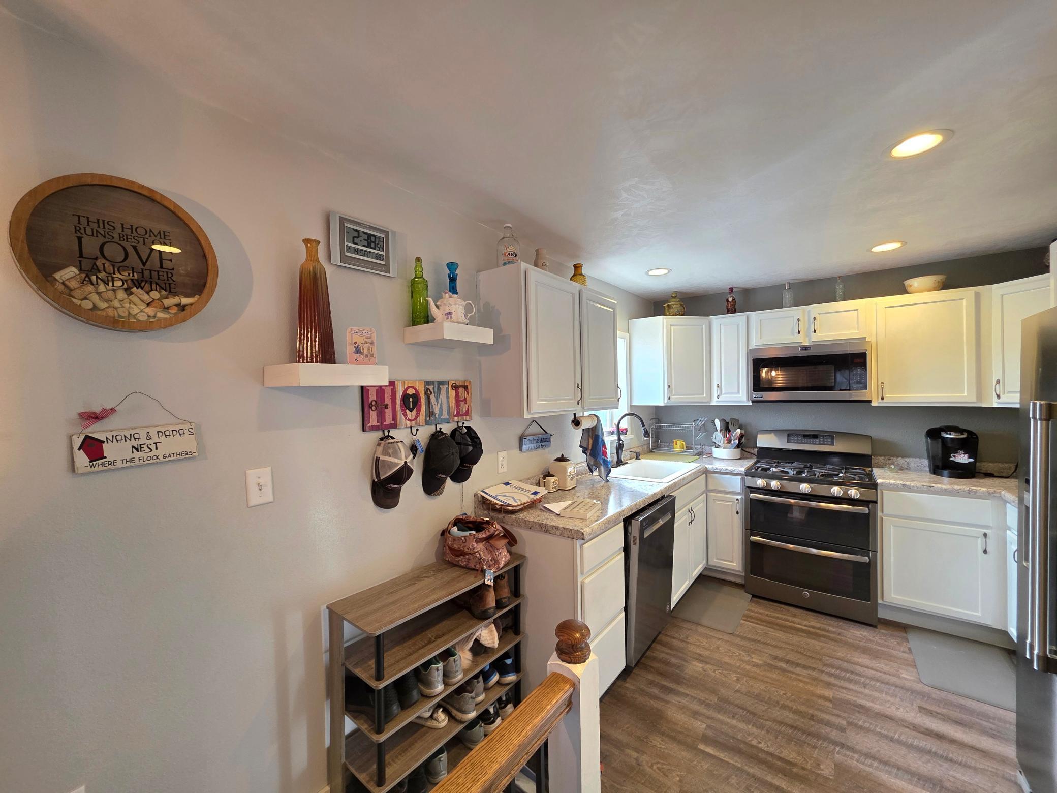 106 8th Avenue Southwest Pipestone, MN 56164 - Photo 5 of 30