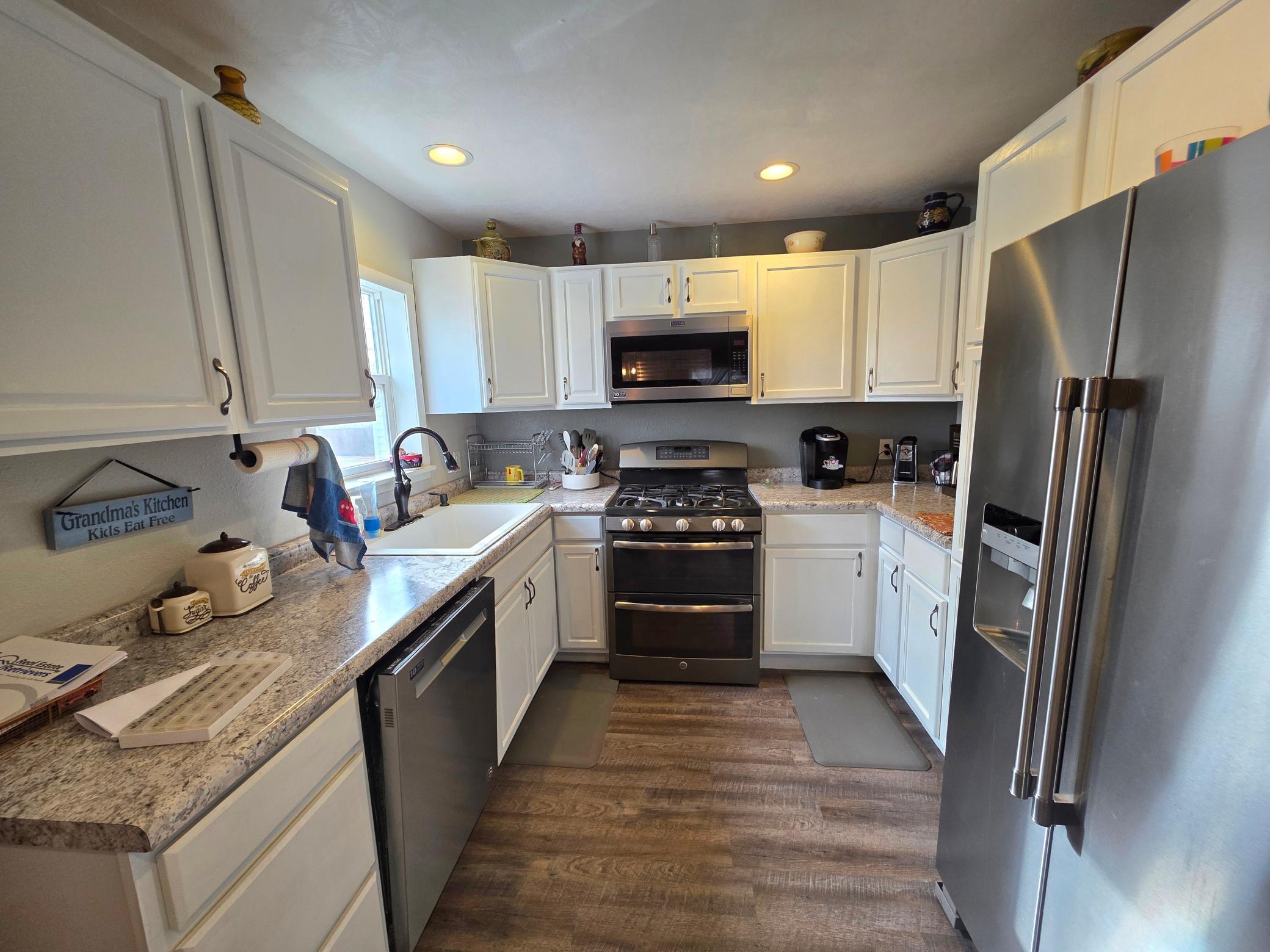 106 8th Avenue Southwest Pipestone, MN 56164 - Photo 7 of 33