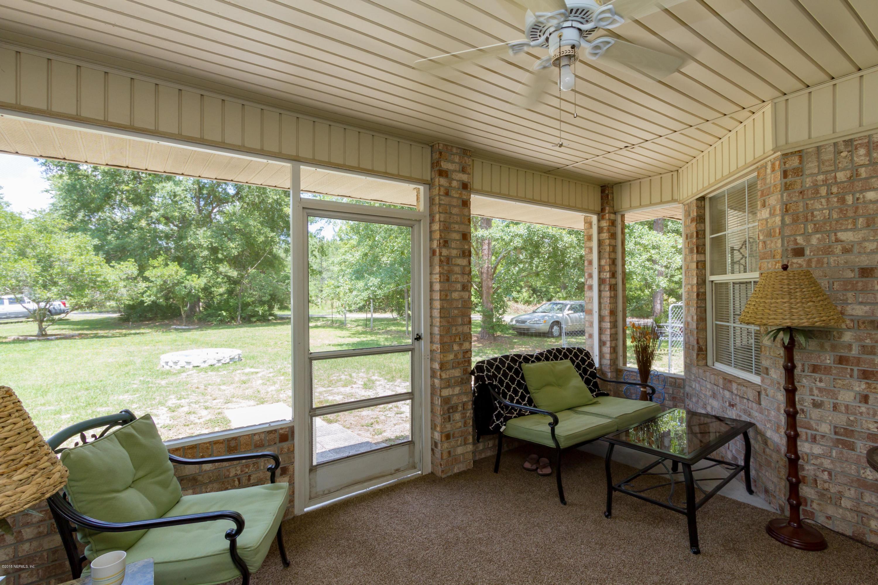 3604 Trail Ridge Road Middleburg, FL 32068 - Photo 30 of 35 SCreened Lanai