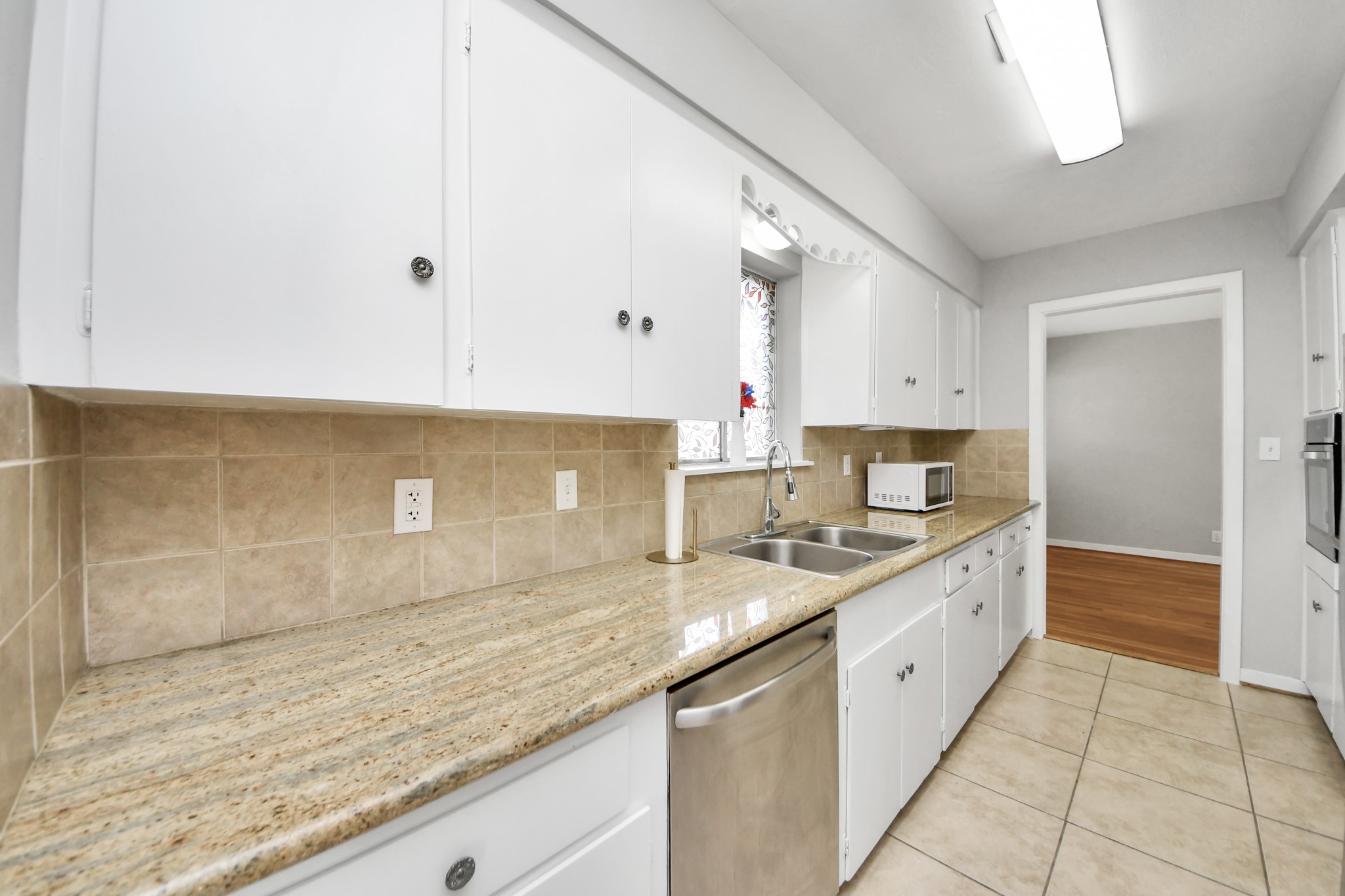 1923 Springrock Lane Houston, TX 77080 - Photo 17 of 46