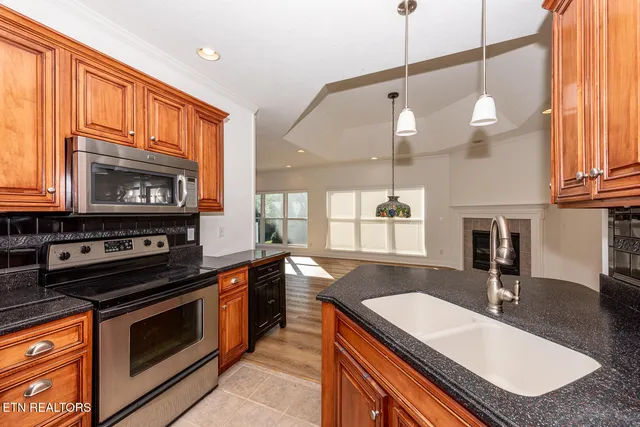 $539,900 | 210 Oologila Place, Loudon, TN 37774