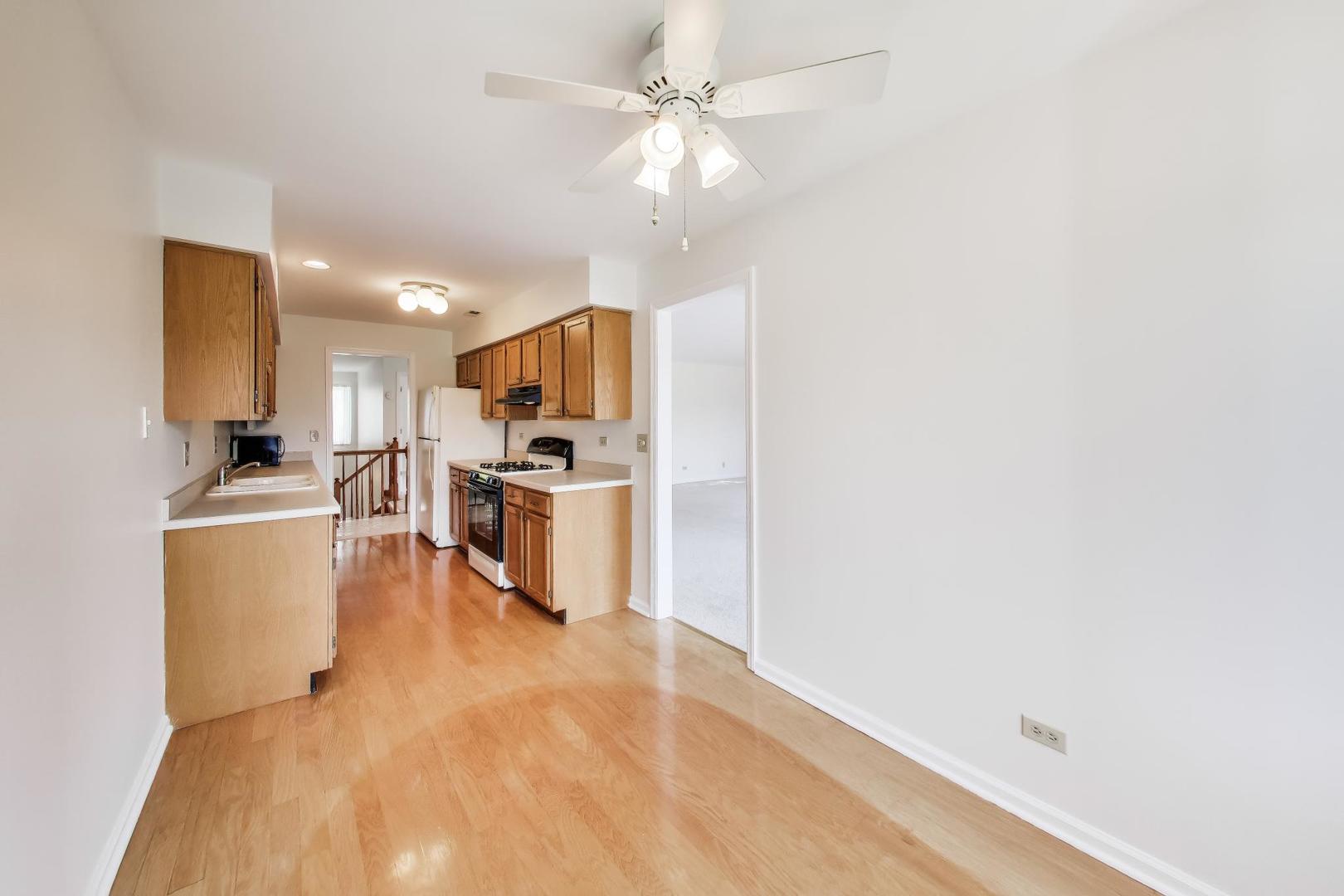 1663 Courtland Drive, Unit 1663 Arlington Heights, IL 60004 - Photo 13 of 36