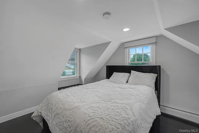 $669,999 | 20 Tulip Road, Kings Park, NY 11754