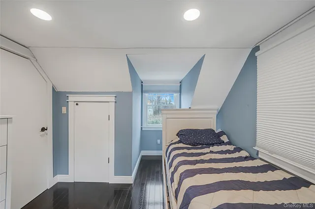 $669,999 | 20 Tulip Road, Kings Park, NY 11754