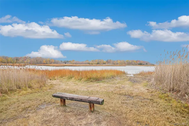 $669,999 | 20 Tulip Road, Kings Park, NY 11754