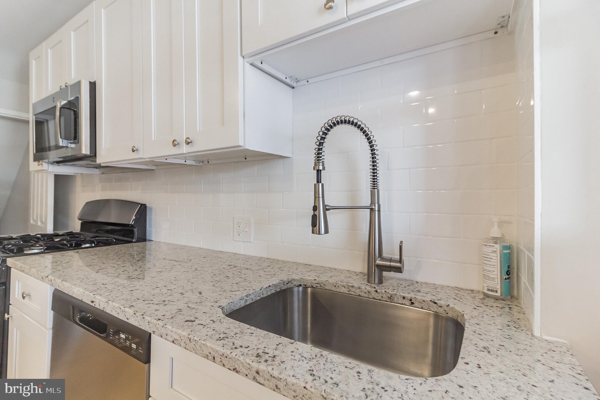 8021 Kimberly Road Dundalk, MD 21222 - Photo 10 of 24 Gallery Image 10