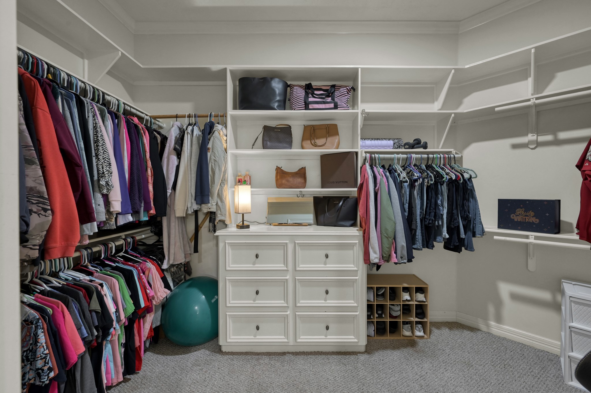 910 Commons Way Court Huffman, TX 77336 - Photo 21 of 49 Primary bedroom walk-in closet