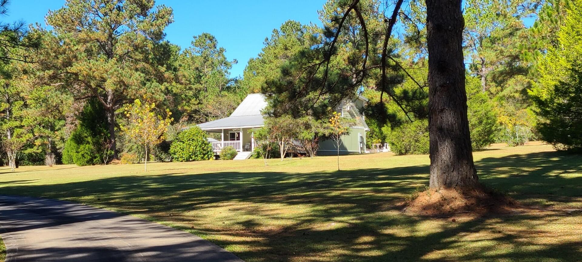 2296 Huckaba Road Laurel Hill, FL 32567 - Photo 1 of 23 part0 (8)