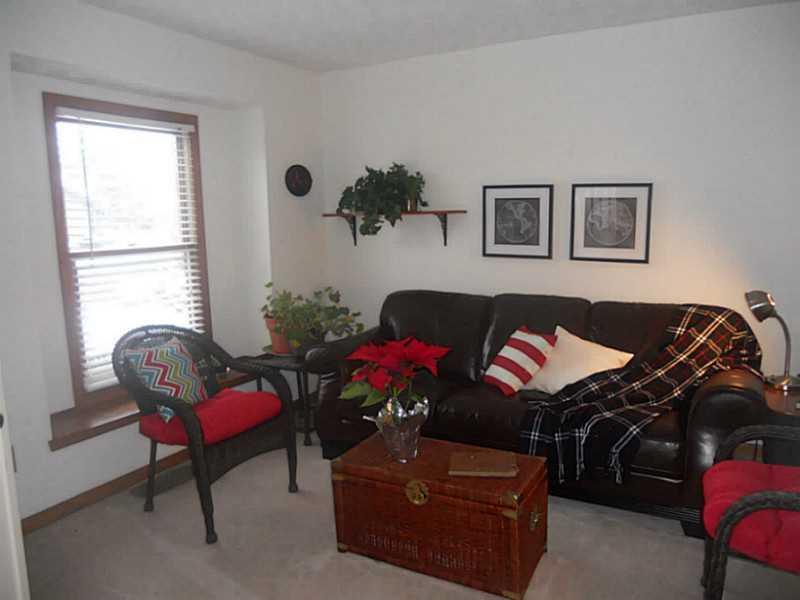 3128 Lakeview Court, Unit 3128 Springfield, OH 45503 - Photo 3 of 23