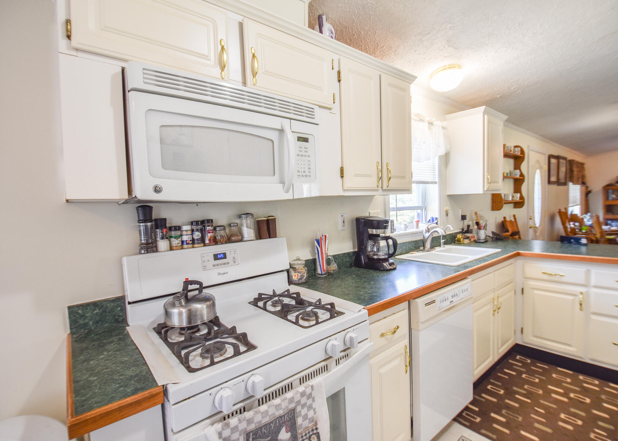 9642 Long Lake Road Montgomery, MI 49255 - Photo 11 of 39 DSC_0336
