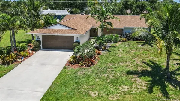 $545,000 | 2916 Southeast Paramount Place, Stuart, FL 34997