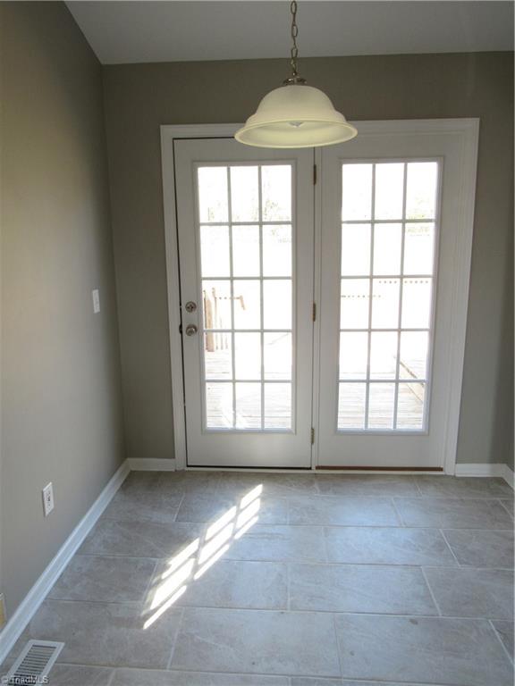 8100 Daltonshire Drive Oak Ridge, NC 27310 - Photo 5 of 14