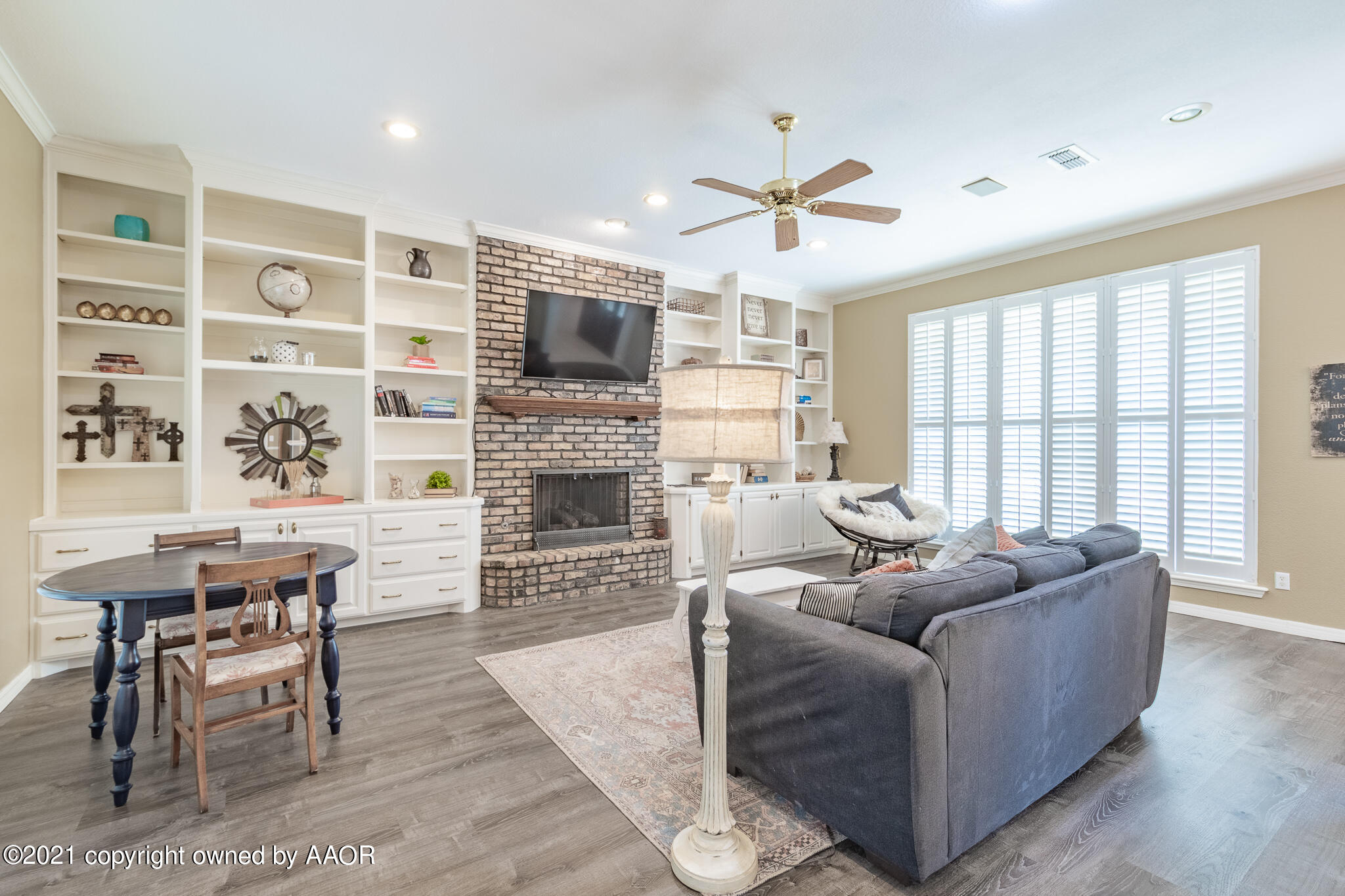 7106 Rochelle Lane Amarillo, TX 79109 - Photo 7 of 27 living room 3