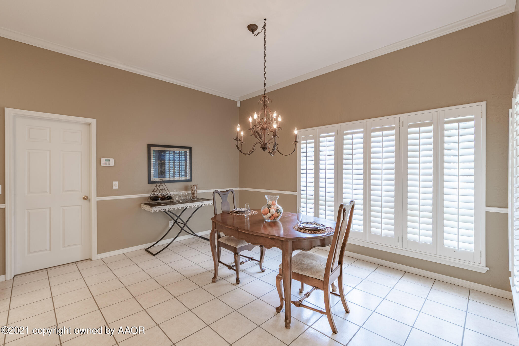 7106 Rochelle Lane Amarillo, TX 79109 - Photo 8 of 27 dining room 1