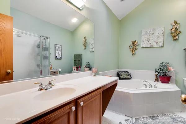 $549,000 | 10400 Emerald Avenue, Orland Park, IL 60467