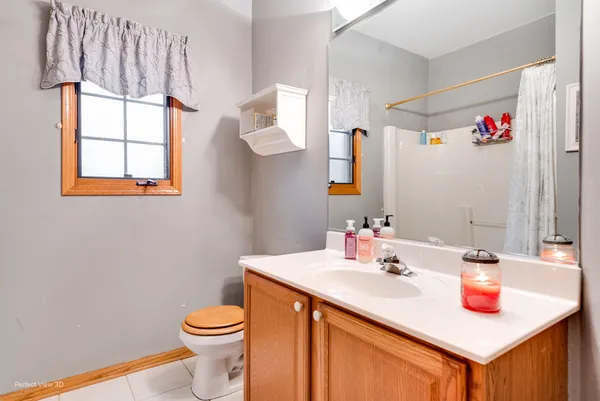 $549,000 | 10400 Emerald Avenue, Orland Park, IL 60467