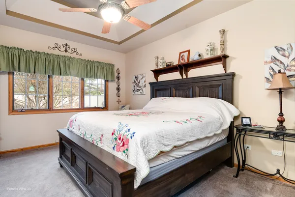 $549,000 | 10400 Emerald Avenue, Orland Park, IL 60467