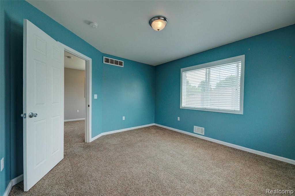 503 East Clinton Street Howell, MI 48843 - Photo 49 of 58