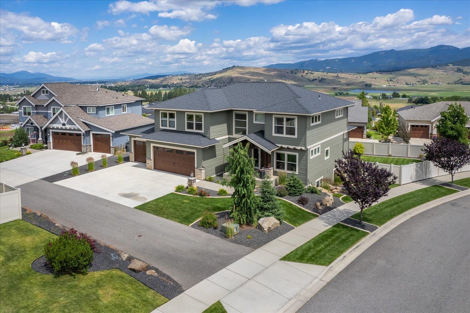 17919 East Daystar Road Spokane Valley, WA 99016 - Photo 1 of 38